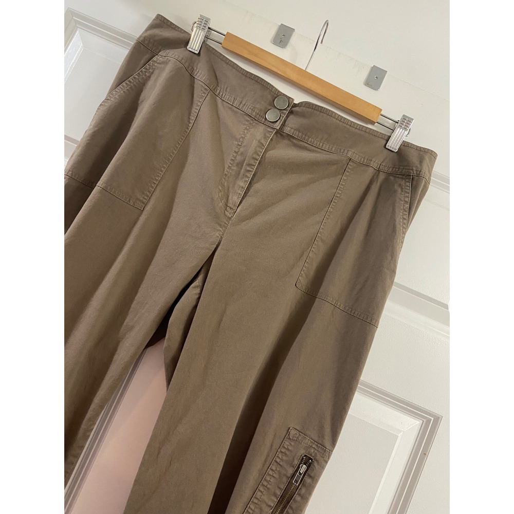 Chicos Cargo Pants Womens 2.5 Regular Olive Brown Roll Tab Utility Trousers